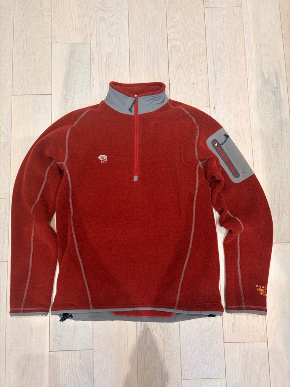 Mountain Hardware Red Quarter-Zip Fleece Mens size Medium
